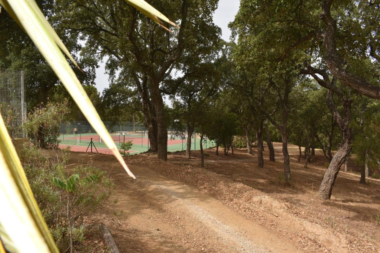 Petit Mas Au Paradis Avec Piscine Pour 6 Personnes La Londe-les-Maures Buitenkant foto